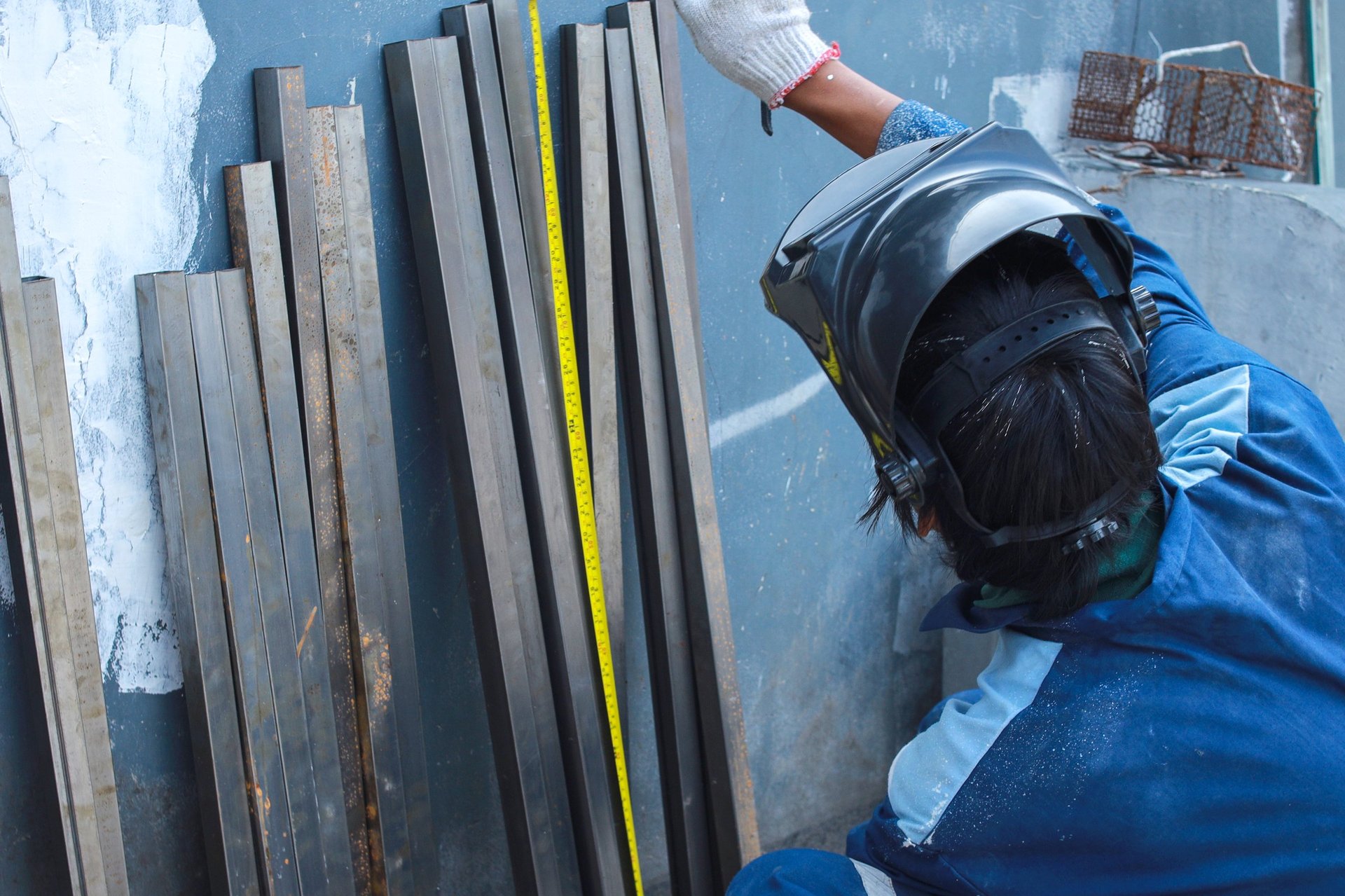Outside dimensions of a rectangular hollow section being measured across the depth and the width