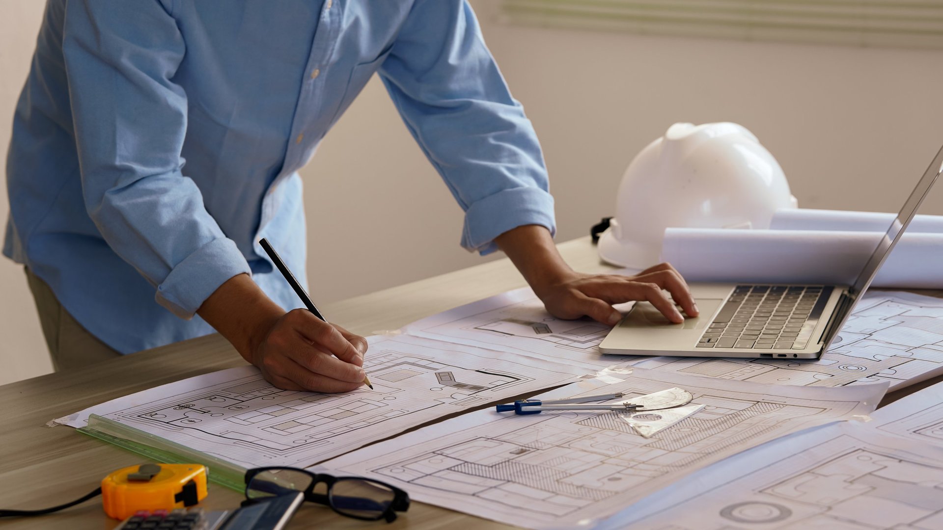 IPE Steel Beam procurement verification workspace for buyer specification review.