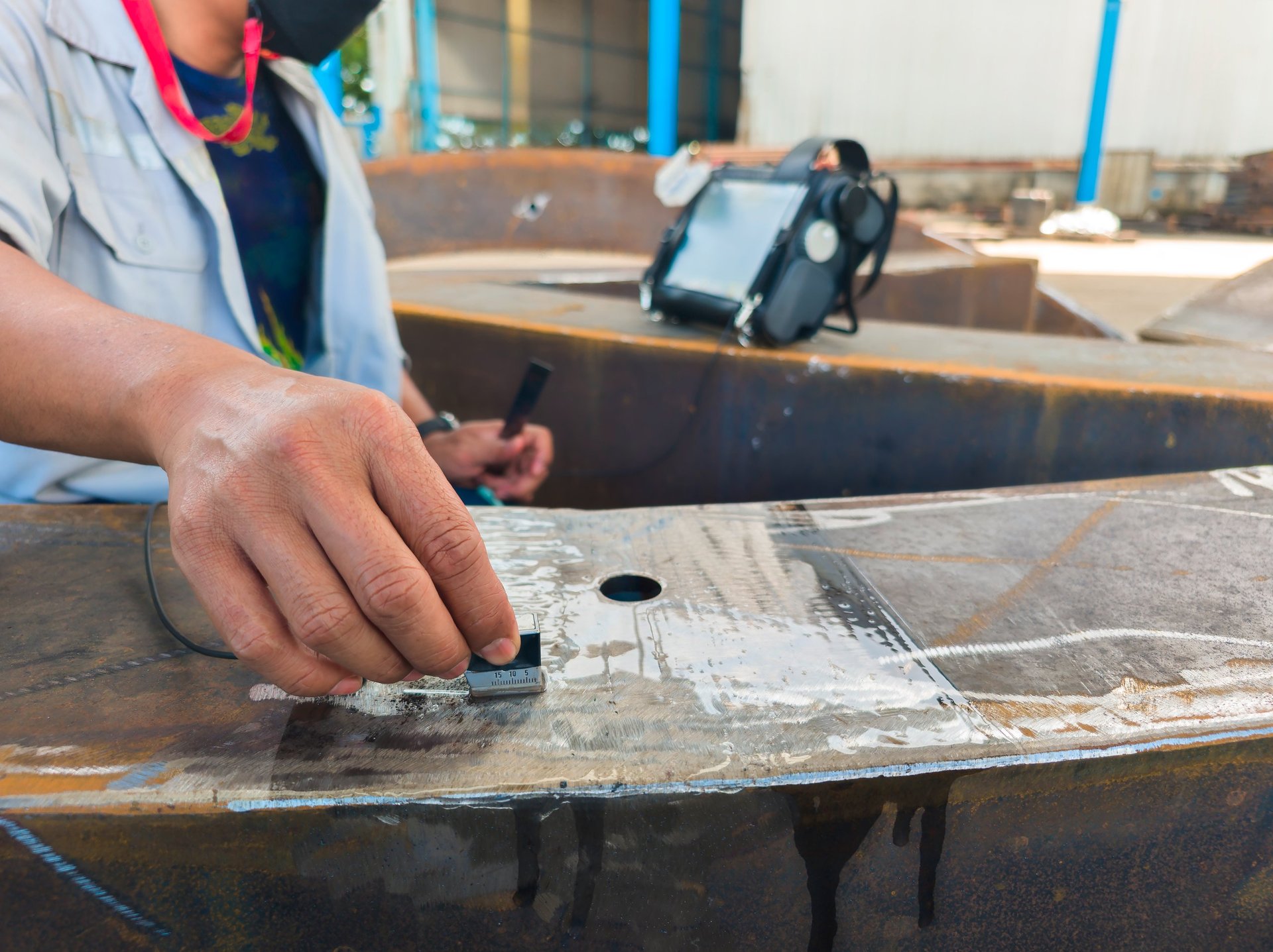 Carbon Steel Plate inspection context showing procurement-relevant plate details