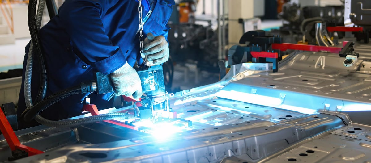 ASTM A285 Grade C Plate procurement scene showing plate inspection