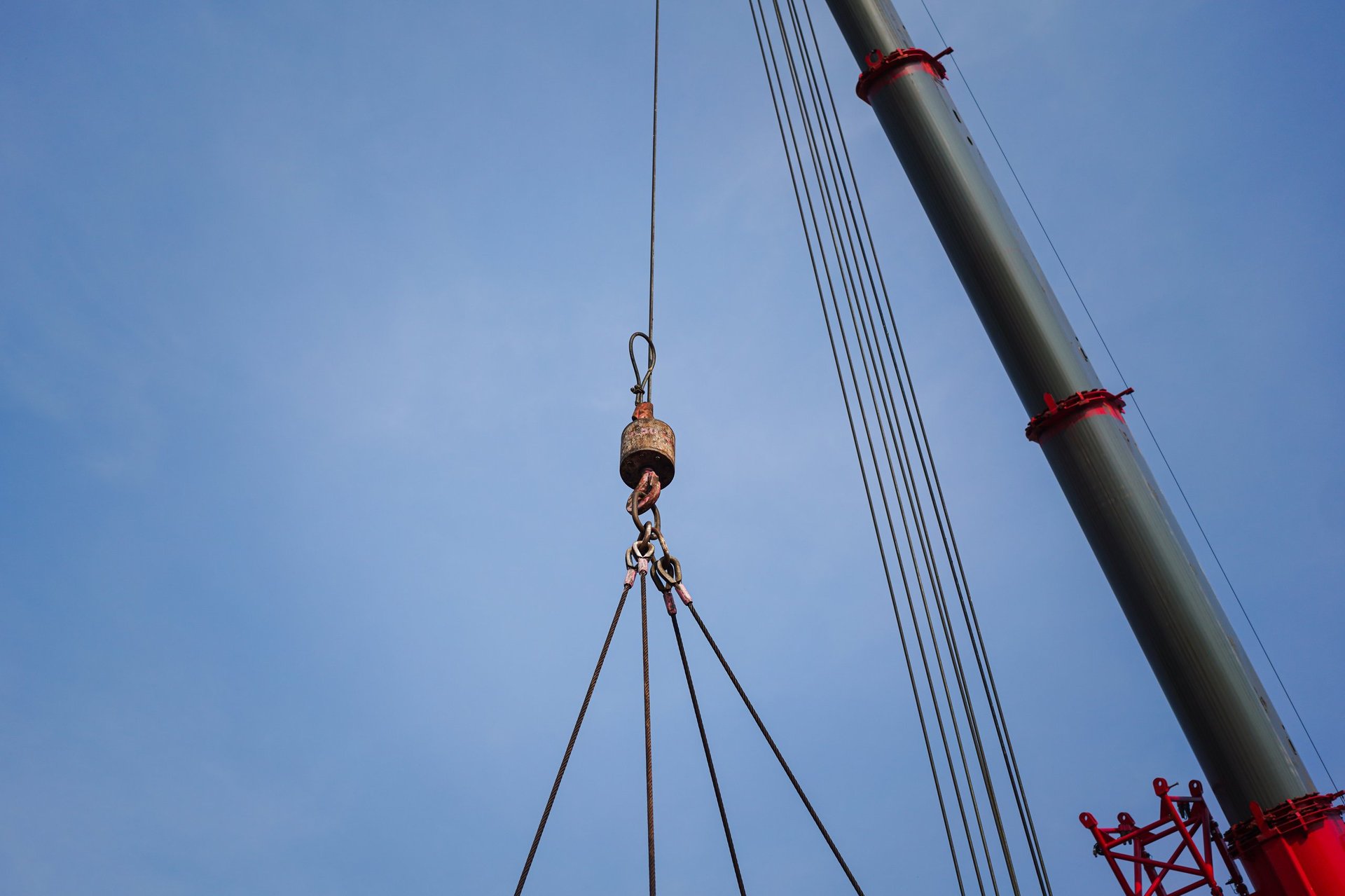 Handling and delivery planning view for Steel Supplier showing route-specific steel geometry and packaging cues.