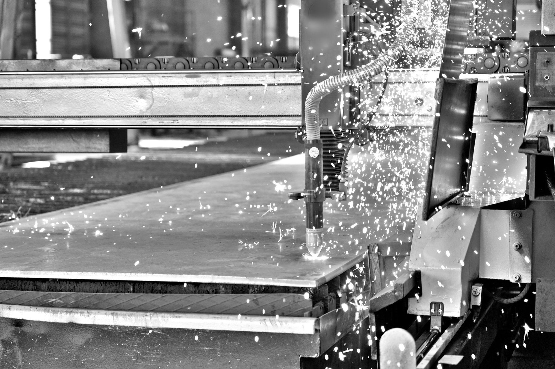 Steel Plate — Bahrain procurement scene showing plate inspection