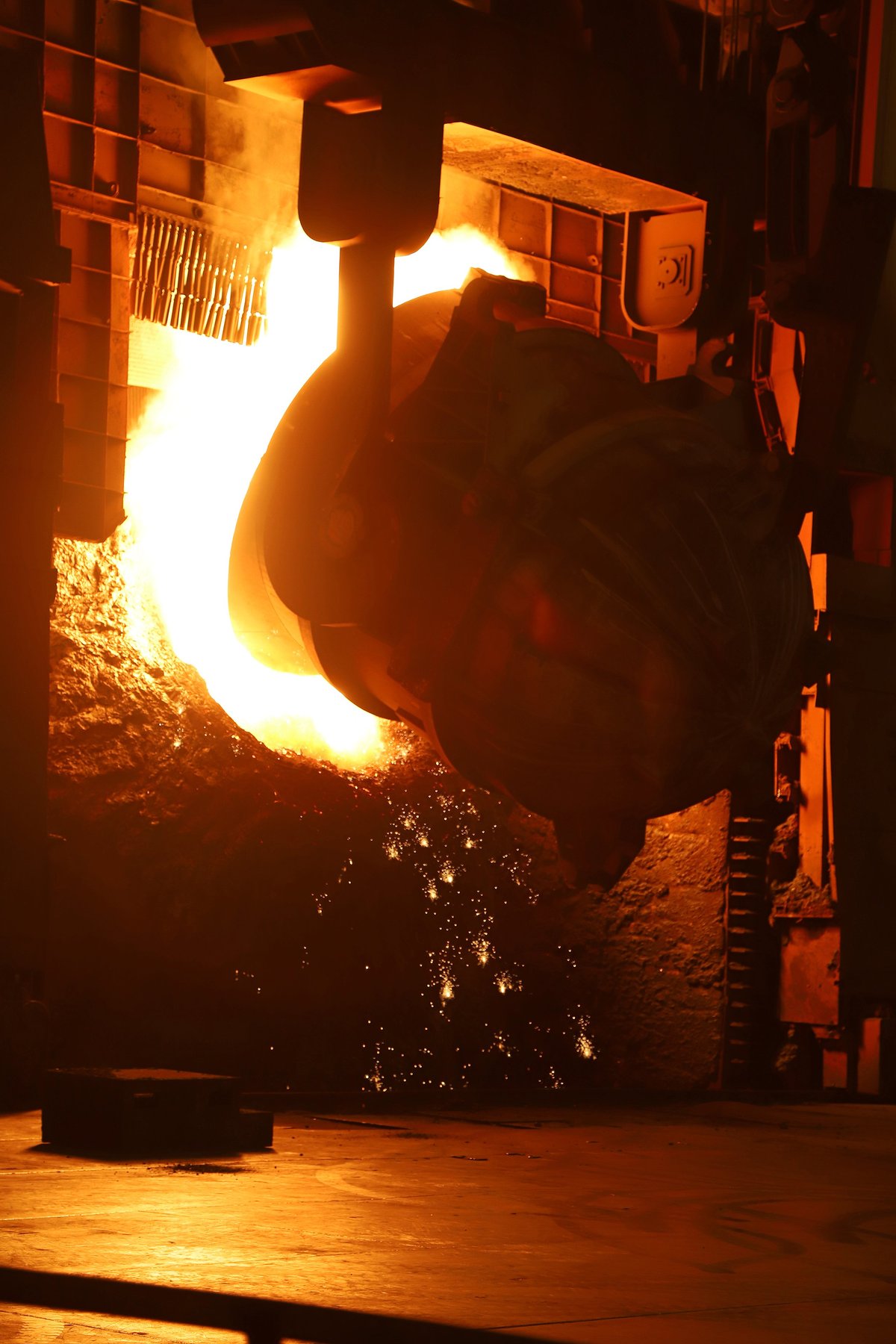 Q235B-referenced billet staged for a structural long-product rolling program, with heat lanes kept separate.