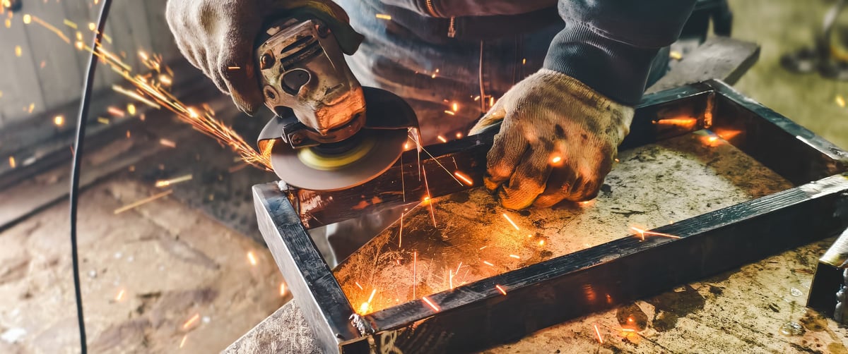 High Strength Low Alloy Steel Plate procurement scene showing plate cutting