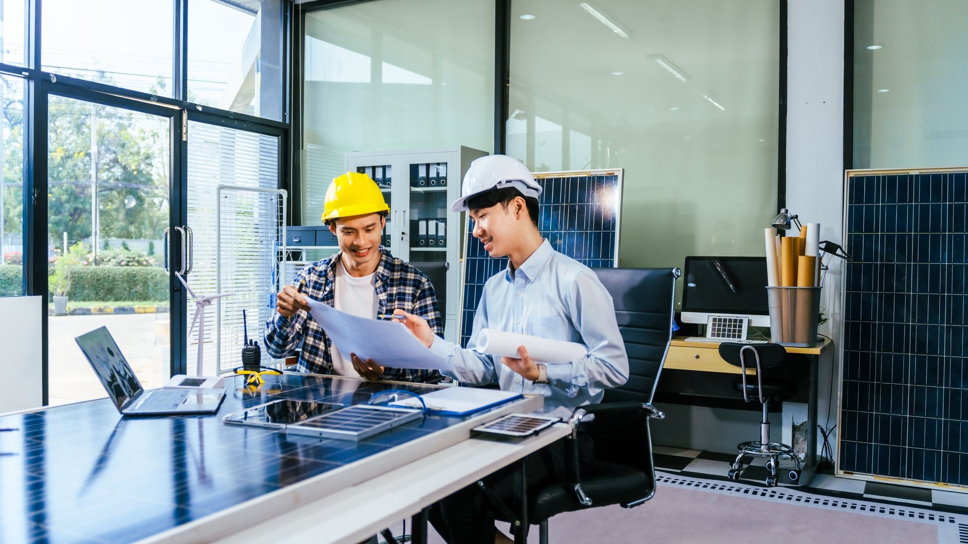 Duplex stainless steel plate procurement scene showing specification review against drawings