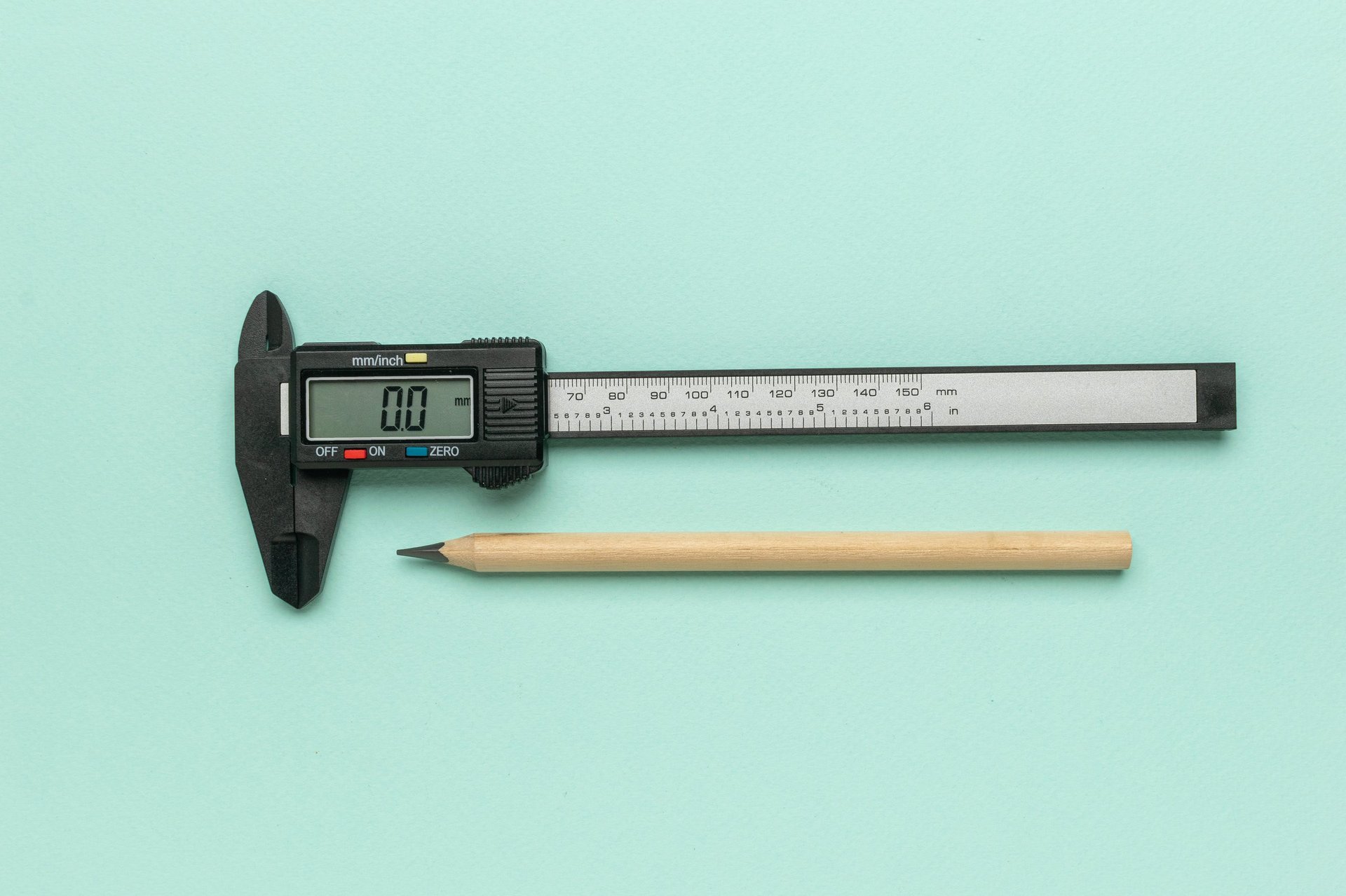 Steel Plate — Bahrain procurement scene showing specification review