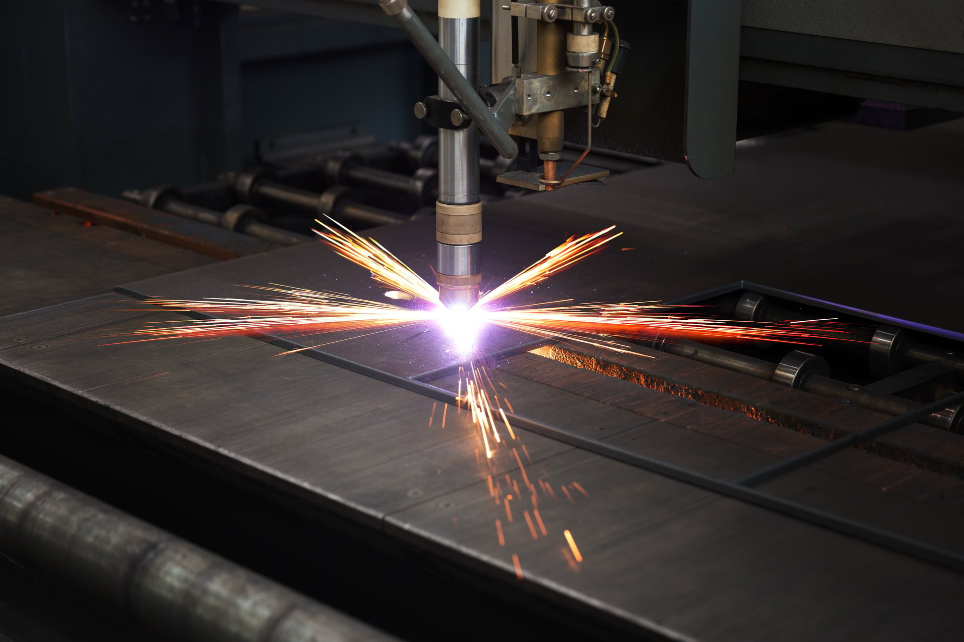 Steel Plate for Marine & Shipbuilding procurement scene showing specification review