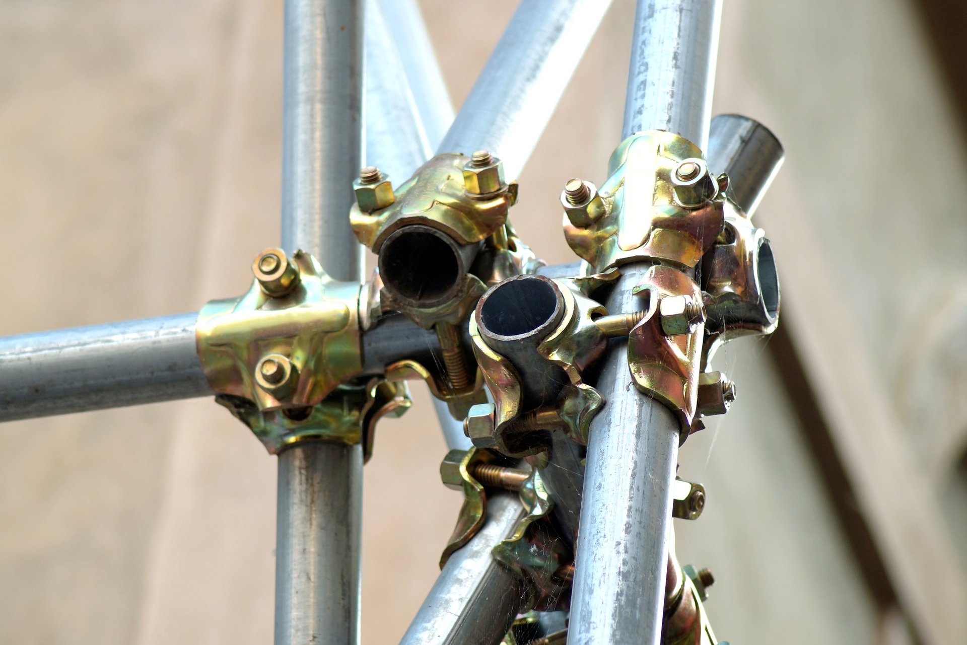 EN 39 Type 4 Scaffold Tube — tube and coupler interface context