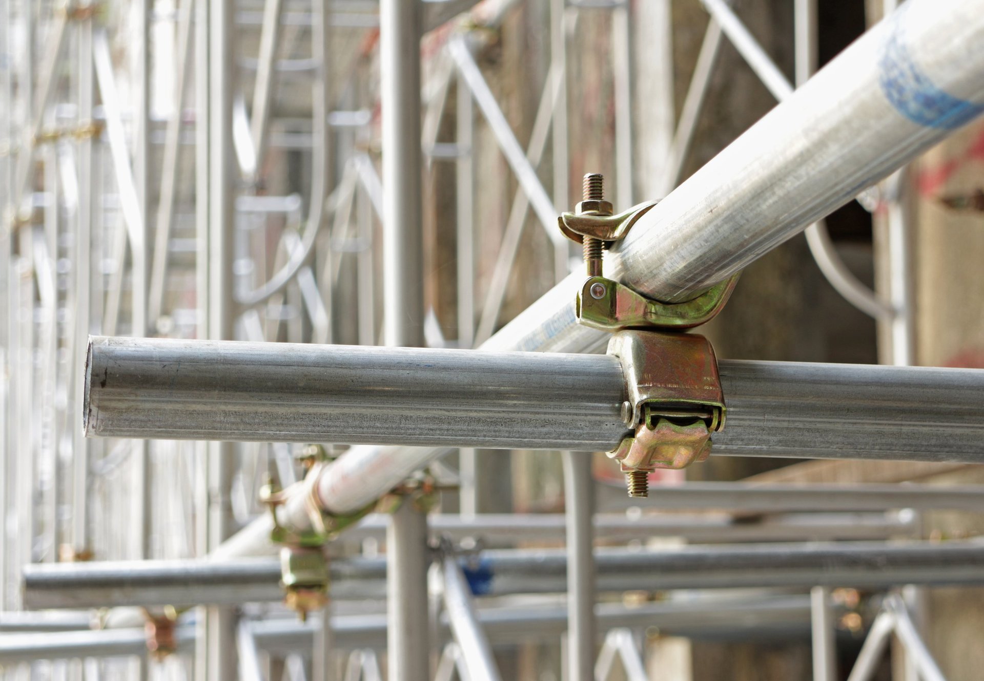 Black Scaffolding Pipe — scaffolding clamps and tube components, illustrating the interface and component evidence an order carries.